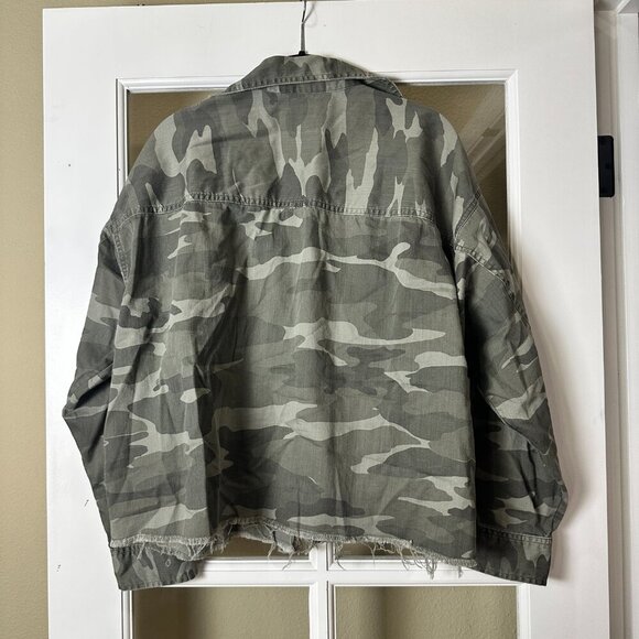 AMERICAN EAGLE Camo Camouflage Shirt Jacket Shacket Size Medium Green - Picture 7 of 12